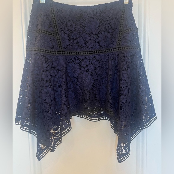 Veronica Beard Asymmetrical Floral Lace Skirt - Size 6 - Picture 2 of 5